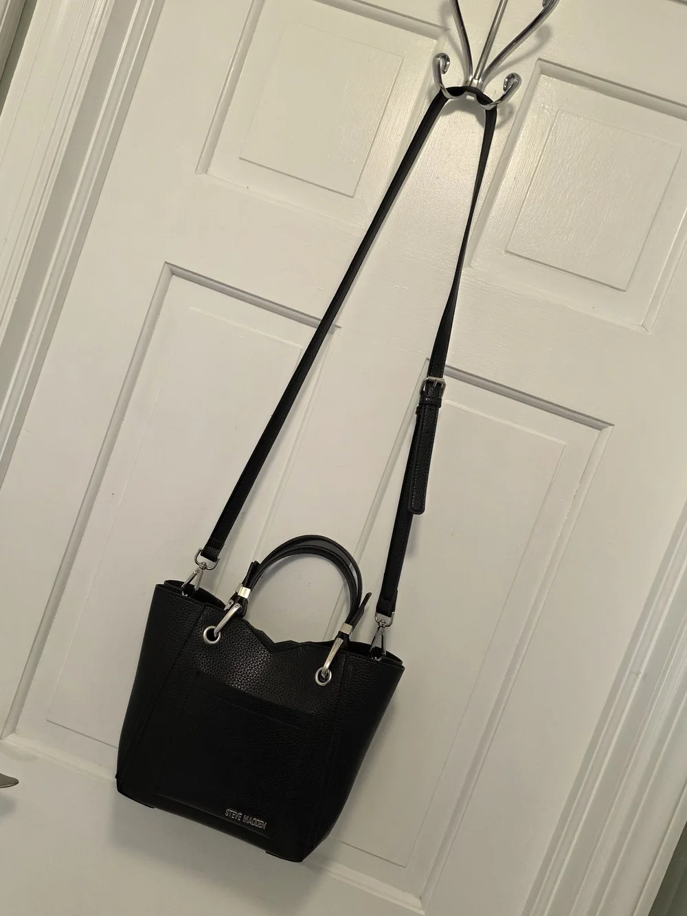 Steve Madden Black Pebble Grain 100% Polyvinyl Bucket/Crossbody Bag